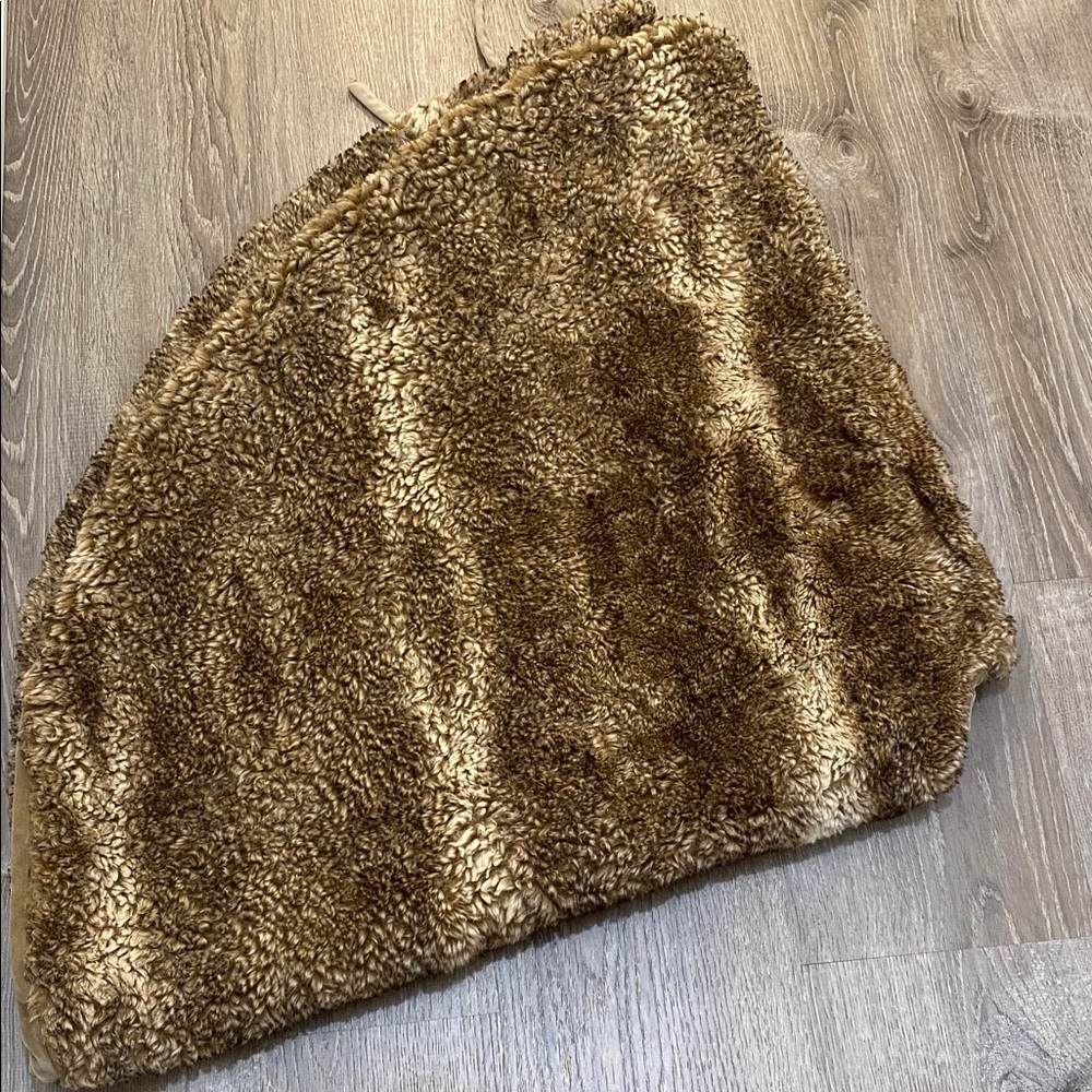 POTTERY BARN • TREE bottom skirt • lined